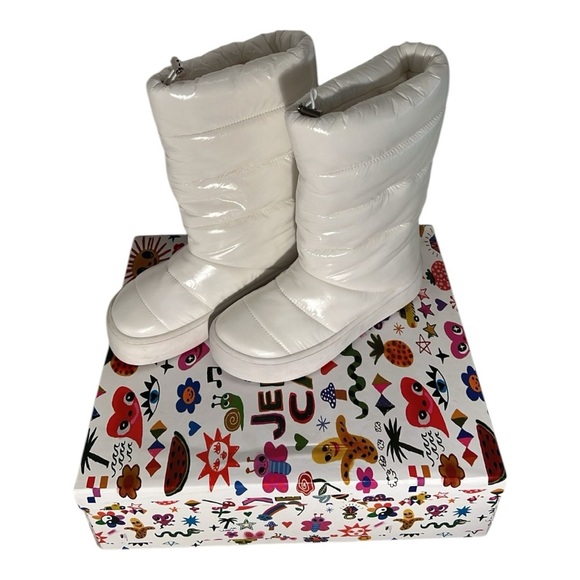 Jeffery Campbell - Picture 2 of 2